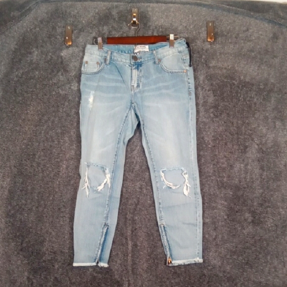 One Teaspoon Freebirds Low Rise Extreme Distresed Cropped Blue Womens 28 - Picture 1 of 9